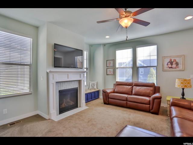 326 N Apricot Grv, Kaysville, UT 84037