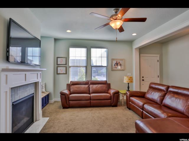326 N Apricot Grv, Kaysville, UT 84037