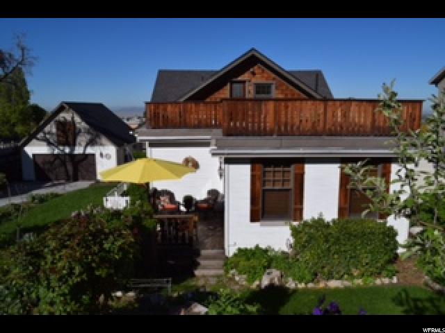 1071 N KINGSWOOD RD, Kaysville, UT 84037