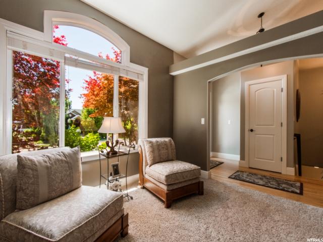 915 S WHISPERWOOD CV, Kaysville, UT 84037