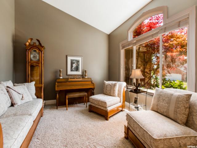 915 S WHISPERWOOD CV, Kaysville, UT 84037