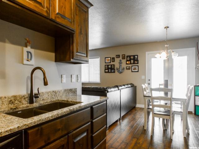 1809 E WHITETAIL DR N, Layton, UT 84040