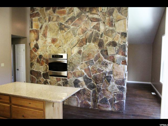 911 N 1500 E, Layton, UT 84040