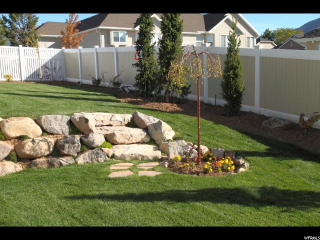 3372 N REDSHOULDER DR E, Layton, UT 84040