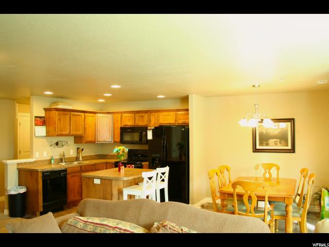 909 S MAIN ST, Layton, UT 84041
