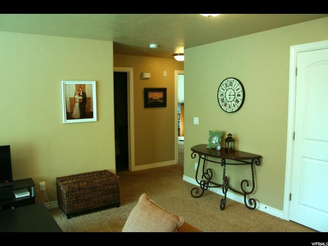 909 S MAIN ST, Layton, UT 84041