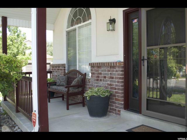 1379 S GRANITE DR, Layton, UT 84041
