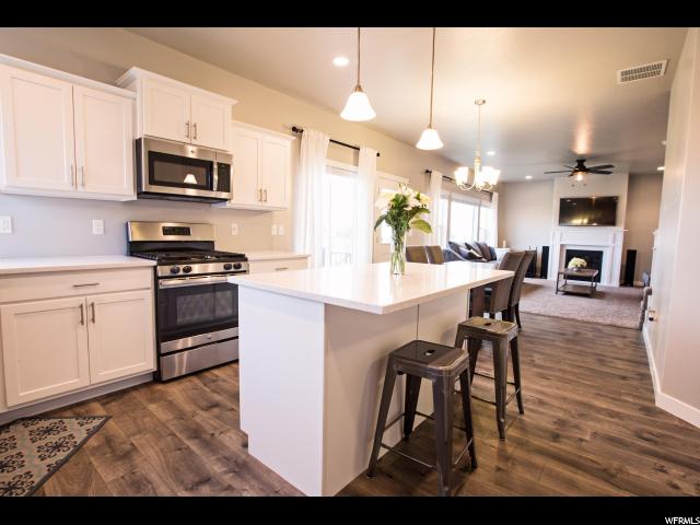 2115 W SPRUCE ST, Layton, UT 84041