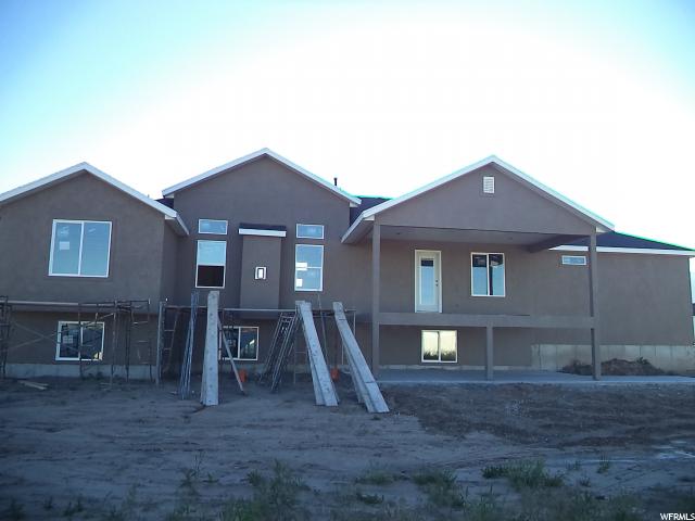 89 N VILLAGE PARK DR W, Layton, UT 84041