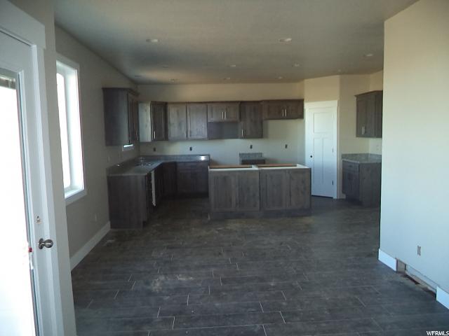 2360 W DRIMMELEN DR S, Layton, UT 84041