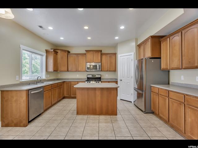 815 MEADOW MARSH DR, Lehi, UT 84043