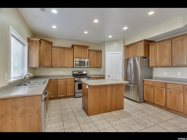 815 MEADOW MARSH DR, Lehi, UT 84043