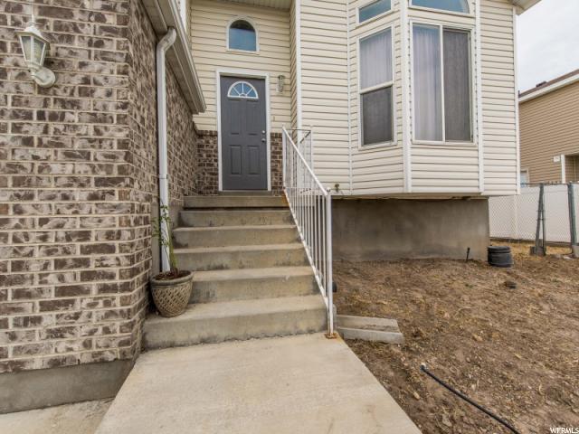 2606 S THOREAU DR, Magna, UT 84044