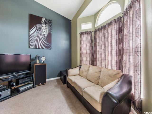 2606 S THOREAU DR, Magna, UT 84044