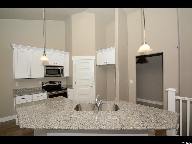 411 S SANDPIPER LN, Saratoga Springs, UT 84045