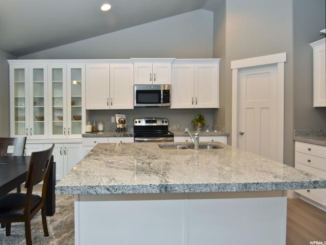 638 W DEER CANYON DR S, Saratoga Springs, UT 84045