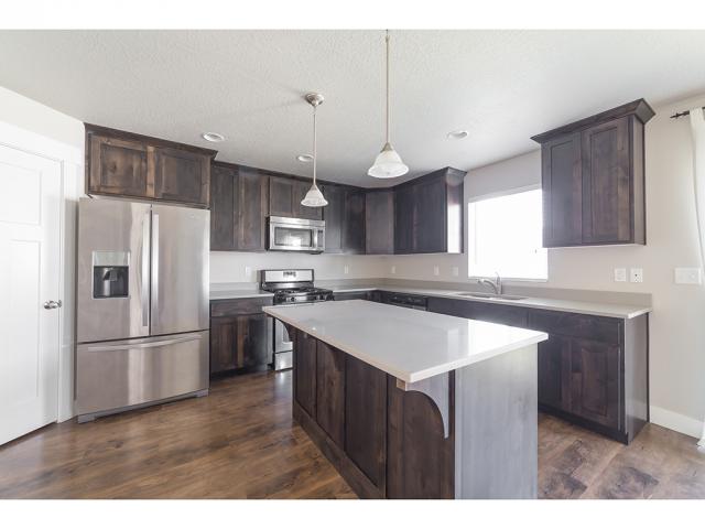 1527 S LAKE VIEW TERRACE RD W, Saratoga Springs, UT 84045