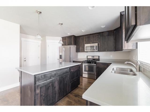 1527 S LAKE VIEW TERRACE RD W, Saratoga Springs, UT 84045