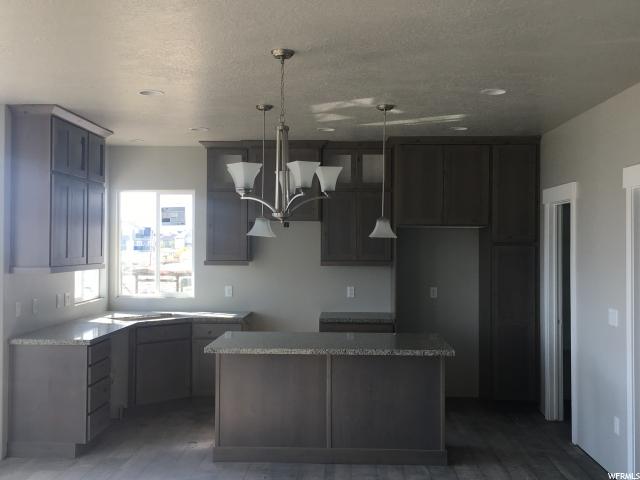 2206 S BERETTA DR, Saratoga Springs, UT 84045