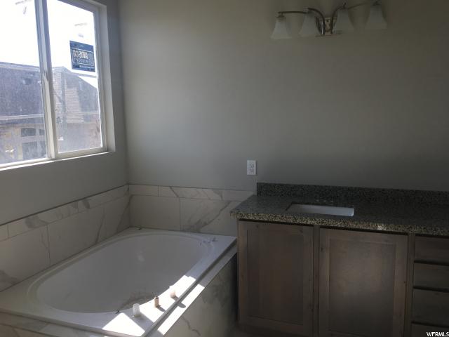 2206 S BERETTA DR, Saratoga Springs, UT 84045