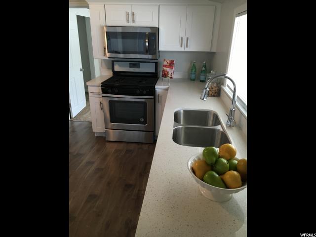 596 W 5TH AVE, Midvale, UT 84047