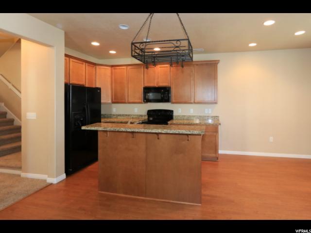 1064 W ALLINGTON DR N, North Salt Lake, UT 84054