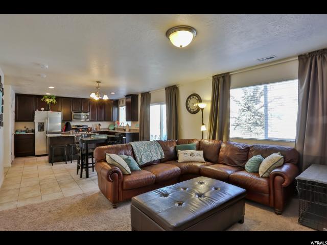 1005 W STONEHAVEN DR, North Salt Lake, UT 84054