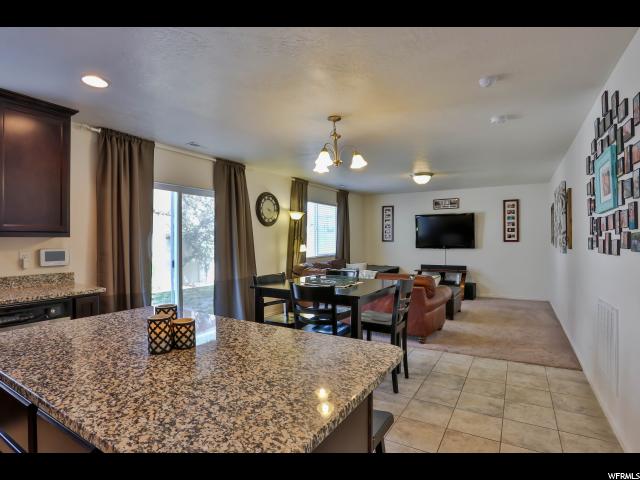 1005 W STONEHAVEN DR, North Salt Lake, UT 84054
