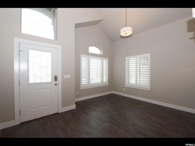 697 S EAGLE PASS, North Salt Lake, UT 84054