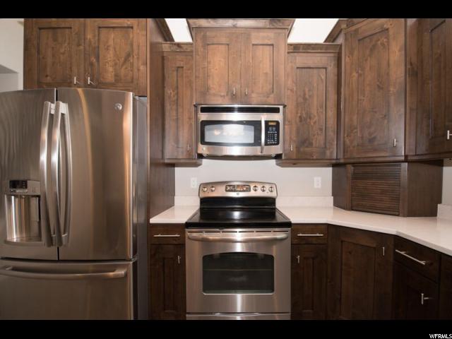 697 S EAGLE PASS, North Salt Lake, UT 84054