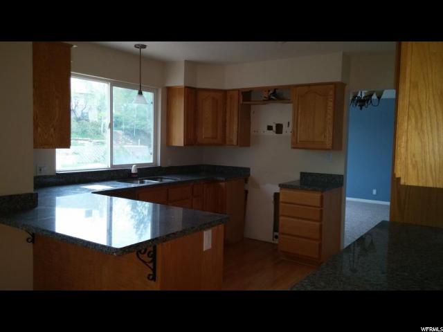568 SCENIC HILLS DR, North Salt Lake, UT 84054
