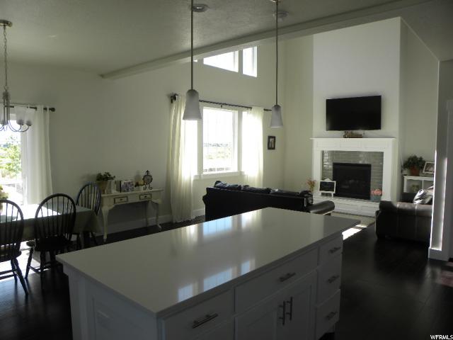 294 S CHARDONNAY CIR, Vineyard, UT 84058