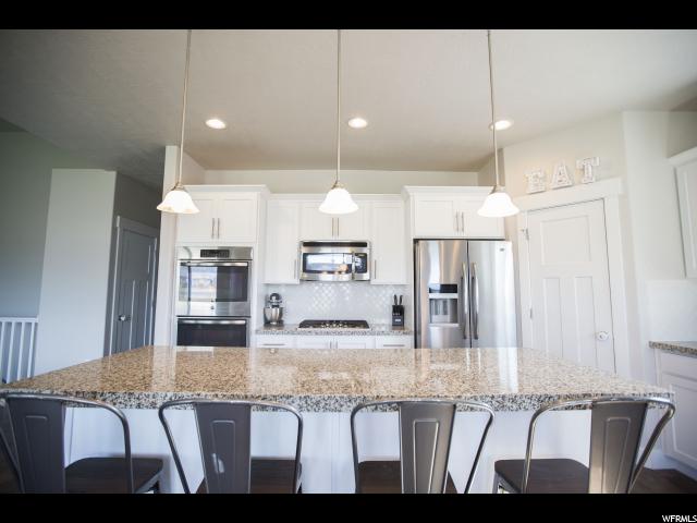 99 E SILVER OAK RD S, Vineyard, UT 84058