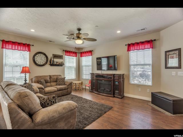 27 N CLAYTON CT, Pleasant Grove, UT 84062