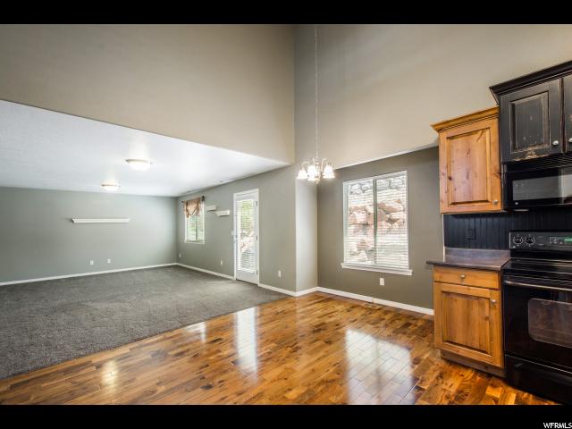 10498 N Doral Dr, Cedar Hills, UT 84062