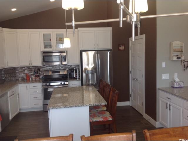 2042 W KIMBER LN S, Riverton, UT 84065