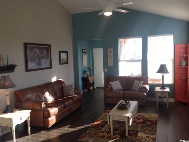 2042 W KIMBER LN S, Riverton, UT 84065