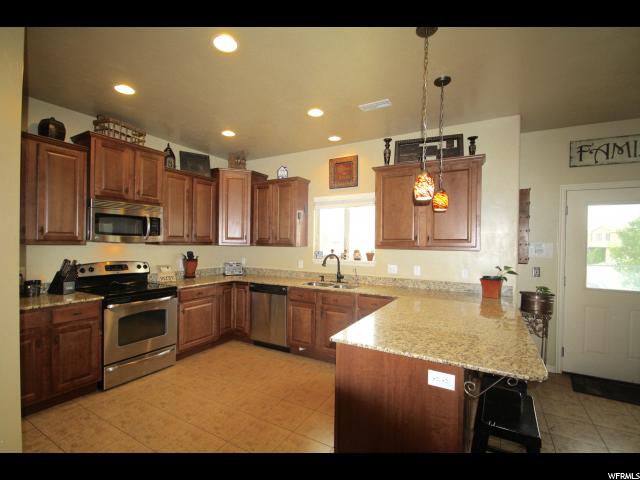 3478 W CHAMBERY LN S, Riverton, UT 84065