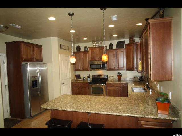 3478 W CHAMBERY LN S, Riverton, UT 84065