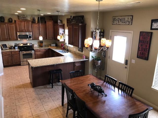 3478 W CHAMBERY LN S, Riverton, UT 84065