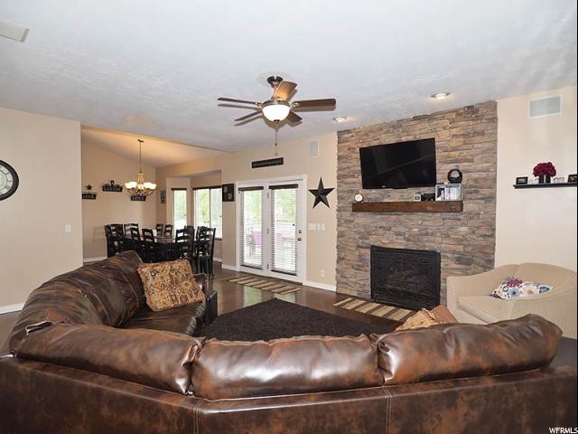 12063 S MOONWALK CIR, Riverton, UT 84065