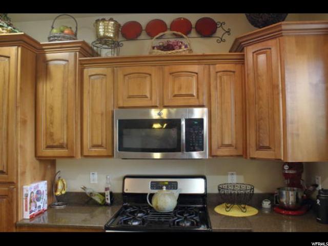 2932 W IRIS MEADOW DR S, Riverton, UT 84065