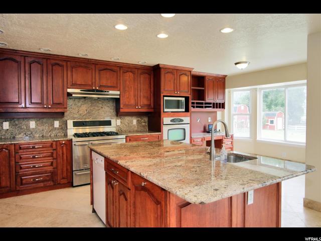 3622 PONY LN S, Bluffdale, UT 84065