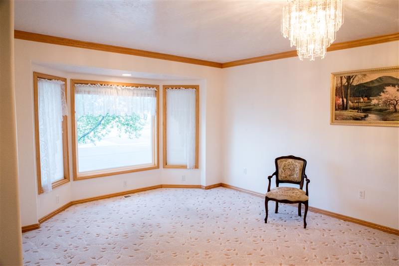 1384 W Riviera Dr, Roosevelt, UT 84066