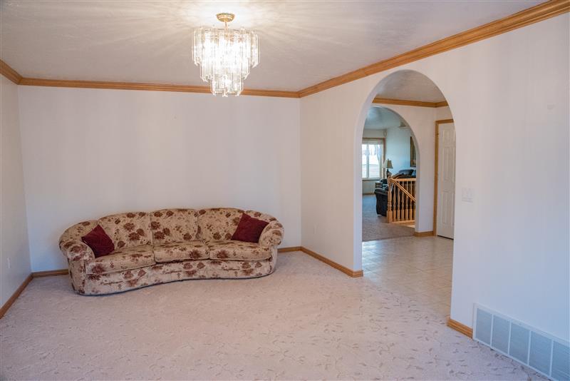 1384 W Riviera Dr, Roosevelt, UT 84066