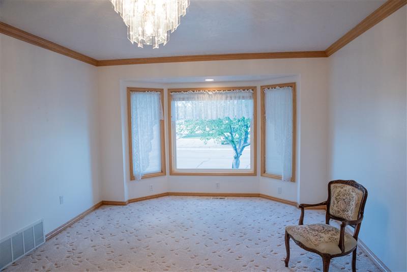 1384 W Riviera Dr, Roosevelt, UT 84066