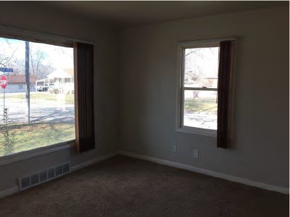 5808 S 2625 WRoy, UT, 84067Weber County