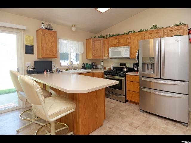 2806 W 4200 S, Roy, UT 84067