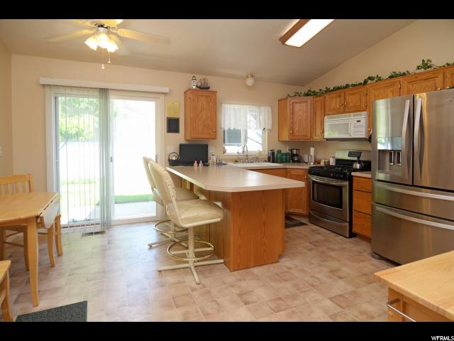 2806 W 4200 S, Roy, UT 84067