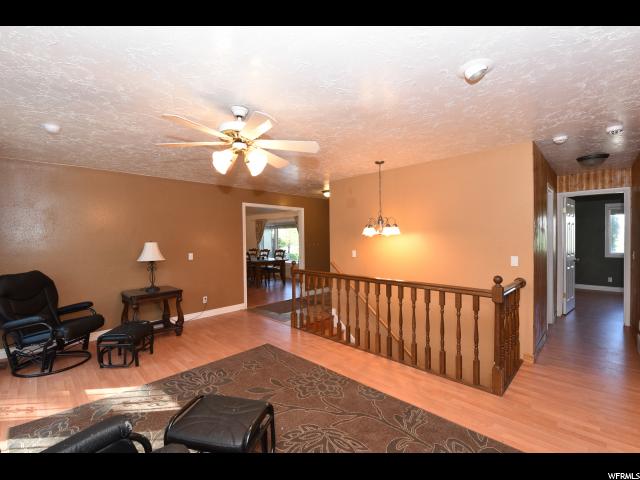 209 E HOLLOW BEND DR S, Sandy, UT 84070